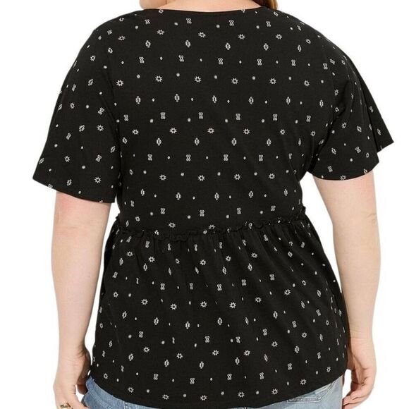 Torrid Vintage Cotton Jersey V-Neck Relaxed Tie Front Top Size Large NWT - Picture 2 of 12